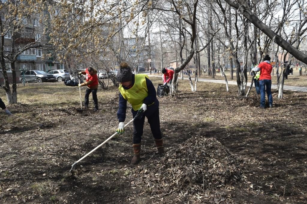 В ДЮРТЮЛЯХ СТАРТОВАЛИ ЭКОЛОГИЧЕСКИЕ СУББОТНИКИ